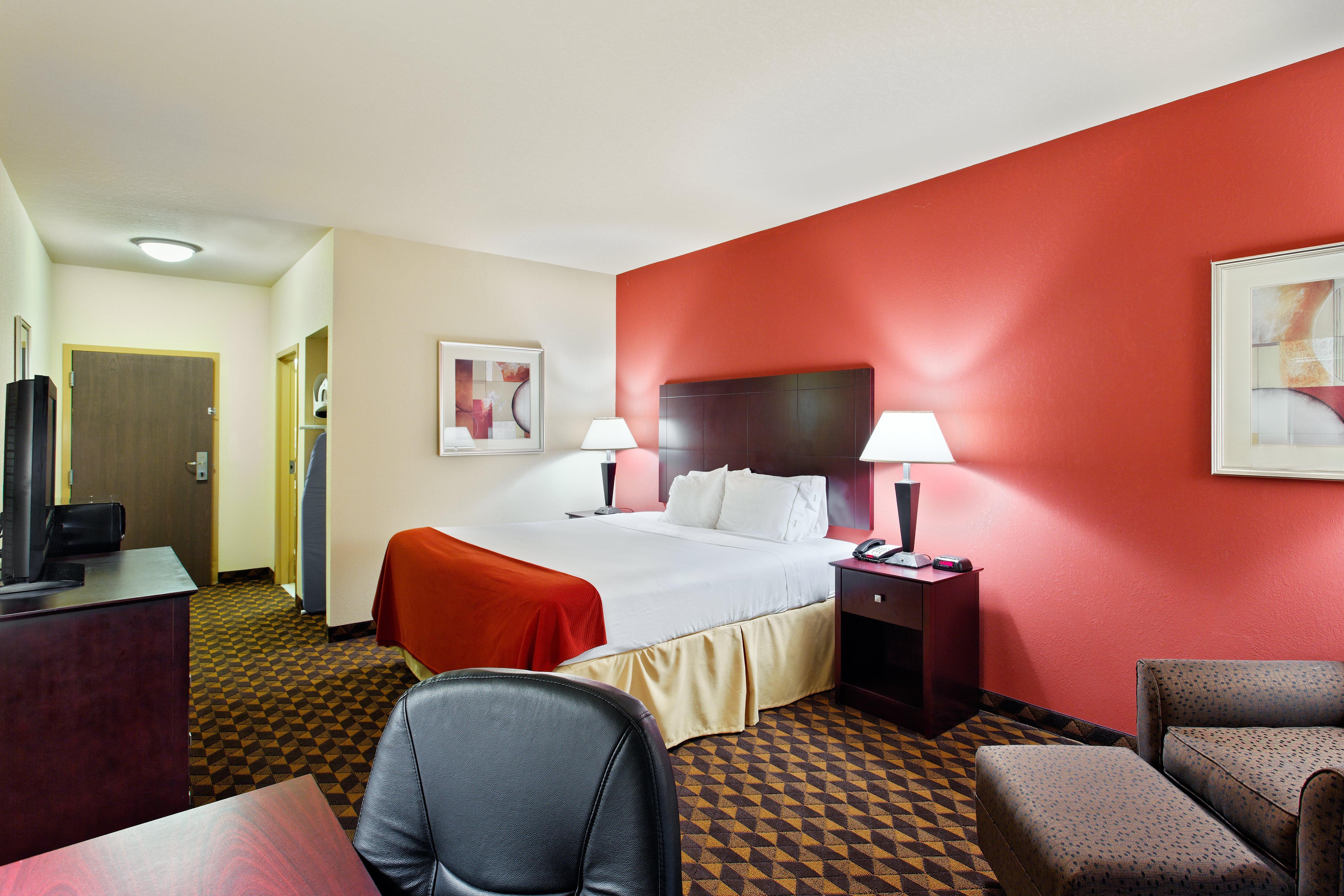 Holiday Inn Express & Suites Malvern By Ihg Extérieur photo
