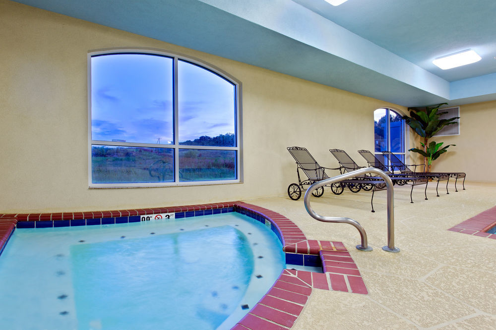 Holiday Inn Express & Suites Malvern By Ihg Extérieur photo
